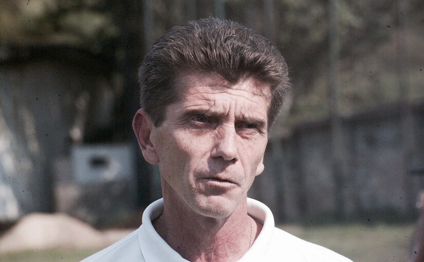 После ночных обстрелов Одессы в реанимацию попал известный футбольный тренер