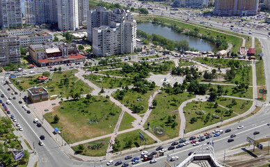 В Киеве разоблачили растрату миллиона на реставрации парка Позняки