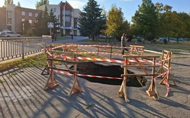 На Подолі в Полтаві відремонтують аварійний колектор після трьох проваль