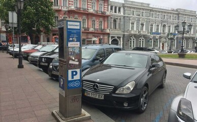 В Одессе водитель избил парковщика после штрафа за неправильную парковку