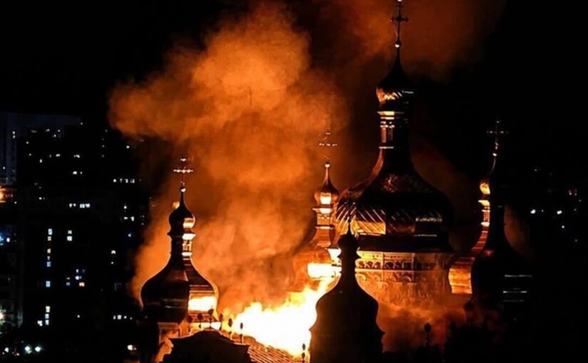 Росія вдарила по Києву ракетами та дронами: загинули четверо, палала Лавра, 140 тисяч людей без світла - фото