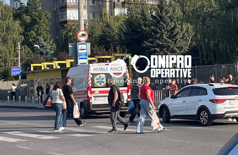 У Дніпрі підліток на самокаті потрапив під колеса авто