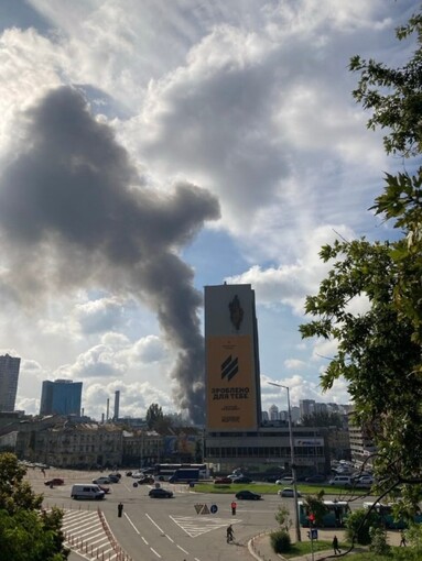 У Києві росіяни вдарили поблизу Центрального вокзалу