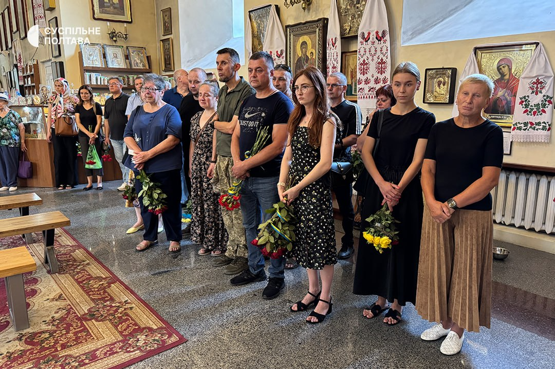 В Полтаве попрощались с военным медиком Валерием Бурлаенко - фото
