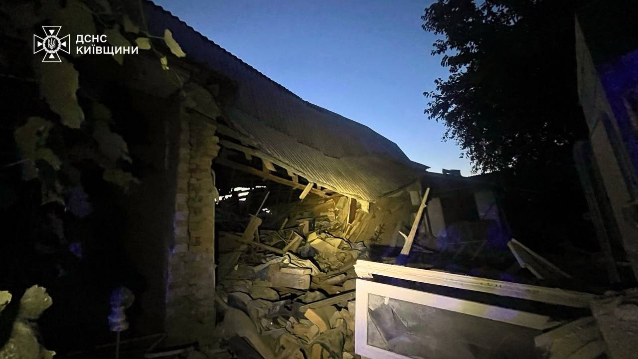 Россия ночью атаковала Украину 358 ракетами и дронами &mdash; погибли по меньшей мере восемь человек - фото