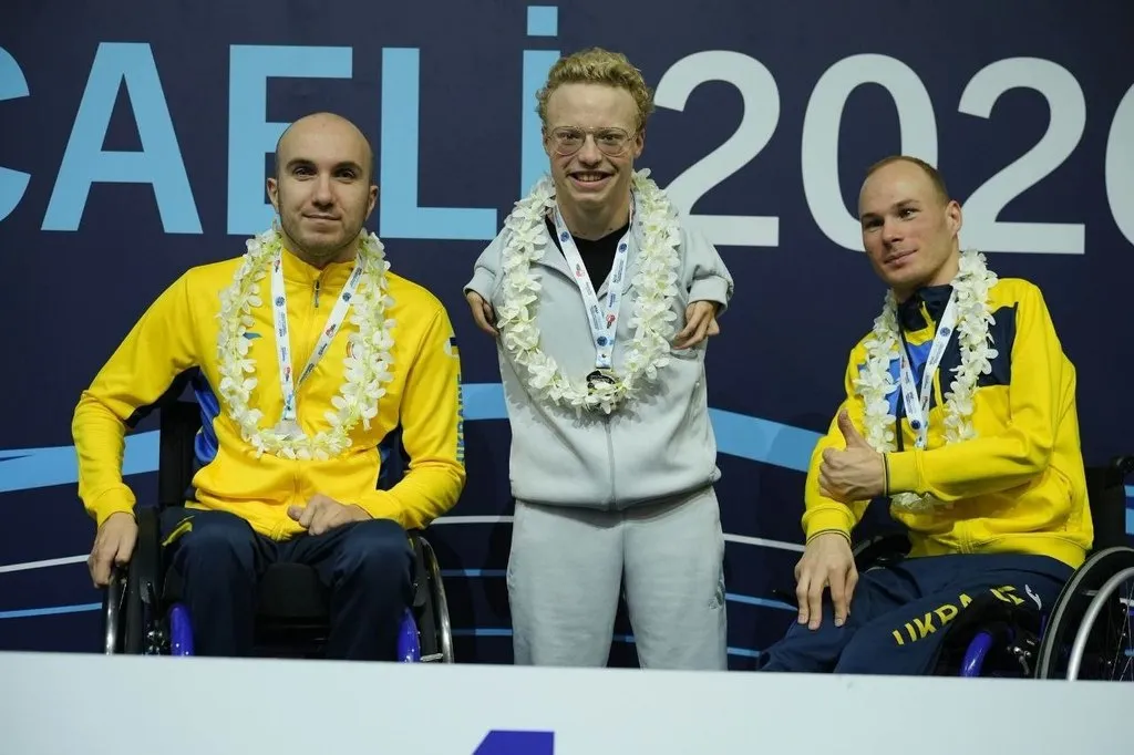 Полтавські параплавці здобули 20 медалей на чемпіонаті Європи фото