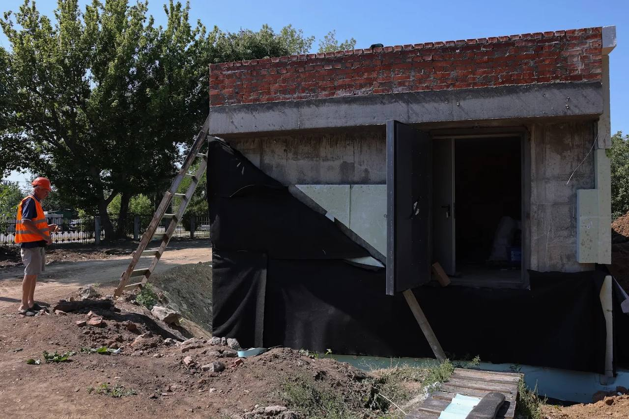 В Полтаве за два года не достроили ни одно из четырех школьных укрытий - фото