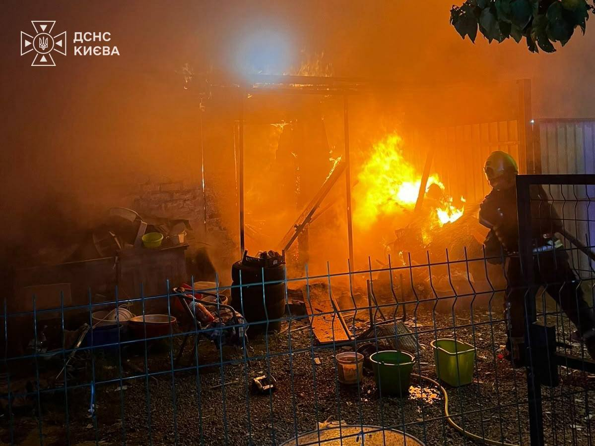 Россия ночью атаковала Украину 149 дронами &mdash; ПВО сбила 114 БпЛА фото